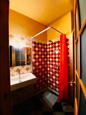 Un baño de Ebrevista