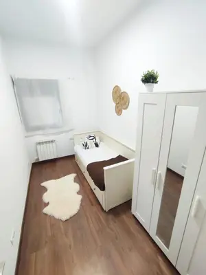 Plano de 3 Bedroom apartment 20 minutes from Lleida - Families & Professionals
