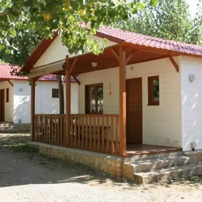 Bungalow avec Terrasse à La Puebla de Roda - API-1-52-1903
