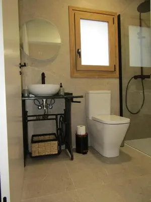 Un baño de La Alcoholera