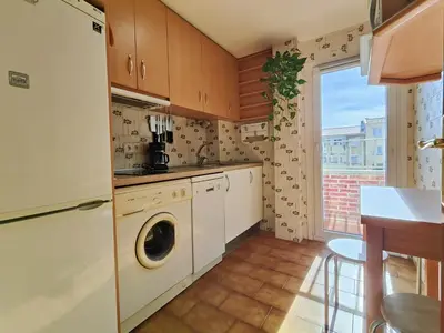 Una cocina o zona de cocina en Piso tranquilo para tres trabajadores