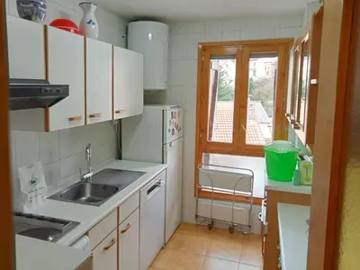 Una cocina o zona de cocina en Apartamentos Valle de Tena - Biescas 3000