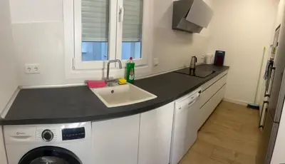 Una cocina o zona de cocina en Apartaments Plaza Príncipe Viana