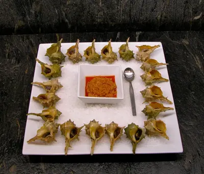 Comida en o cerca of this country house