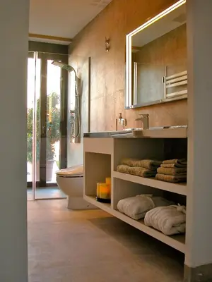 Un baño de Los Chicos de Lastanosa Hotel y Restaurante