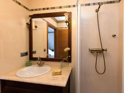 Un baño de Holiday Home can Oscar by Interhome