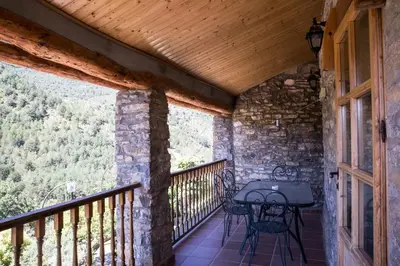 Un balcón o terraza de Las Bodegas De Claveria