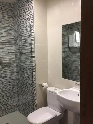 Un baño de Apartamentos Irati
