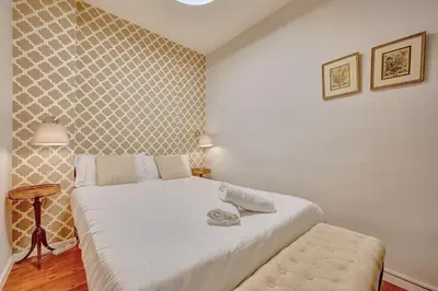 Cama o camas de una habitación en Heart of Pamplona Apartments III by clabao