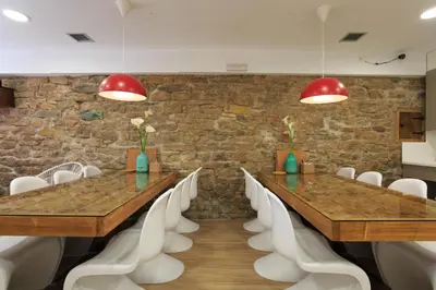 Zona de estar de Albergue de Pamplona-Iruñako