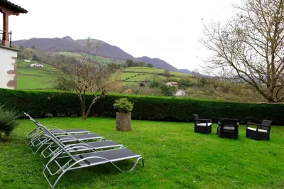 Paisaje cerca of this country house