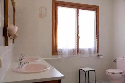 Un baño de Casa Rural Mantxoalorra