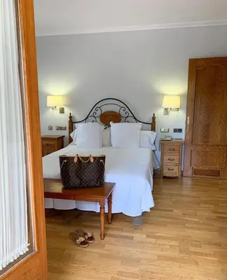 Cama o camas de una habitación en Hotel Can Boix de Peramola