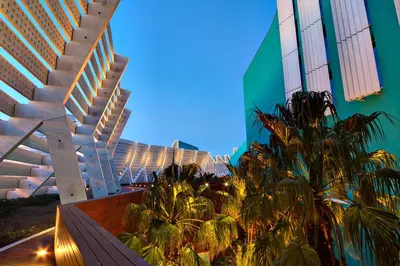 Jardín al aire libre en Hotel Hiberus