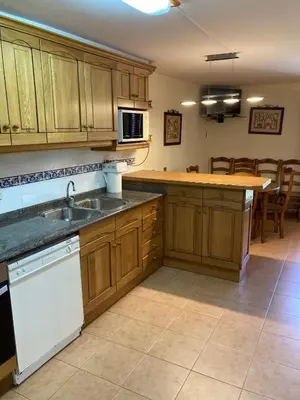 Una cocina o zona de cocina en Casa Encuentra, en el Pirineo al lado de Ainsa