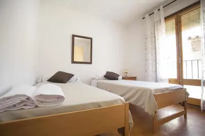 Cama o camas de una habitación en Casa Ca l'Ester. Terra alta. Matarraña.