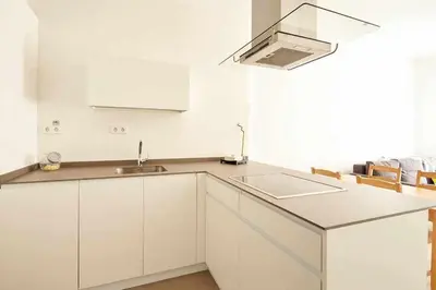Una cocina o zona de cocina en Apartamento Ayla San Fermín