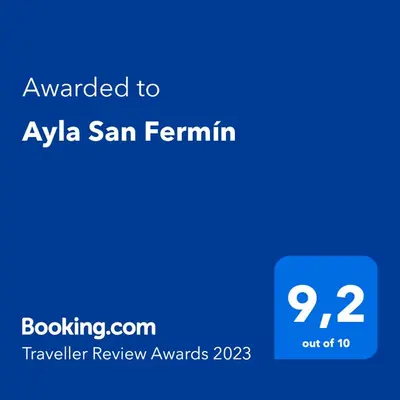 Certificado, premio, señal o documento que está expuesto en Apartamento Ayla San Fermín