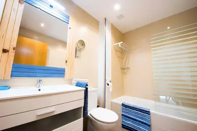 Un baño de Casarosaenea