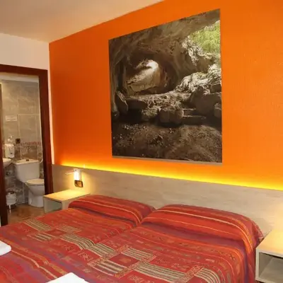Hostal Acella