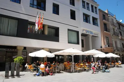 Clientes alojados en Gran Hotel Ciudad de Barbastro