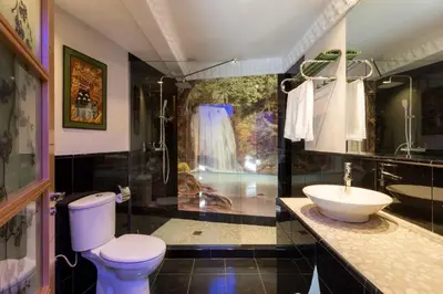 Un baño de Mundobriga