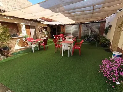 Jardín al aire libre en Habitación independiente en Casa Rural Javier