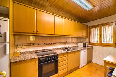 Una cocina o zona de cocina en Apartaments La Canal