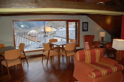 Zona de estar de Hotel Vall Ferrera