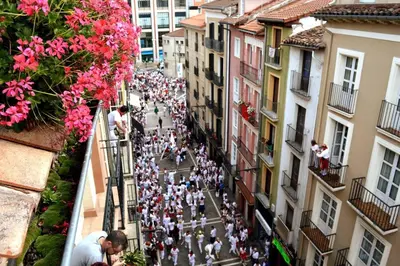 Clientes alojados en TOP APARTMENT ÁTICO con TERRAZA con vistas al ENCIERRO SAN FERMÍN