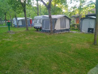 Jardín al aire libre en Camping Valle de Hecho
