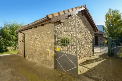 Edificio en el que se encuentra la casa o chalet