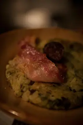 Comida en o cerca de este apartamento