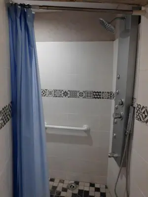 Un baño de Casa Cardelina