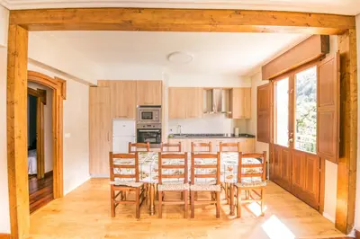 Una cocina o zona de cocina en Acogedora casa rural a los pies de la Selva Irati