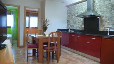 Una cocina o zona de cocina en Allotjaments Turístics Mircla