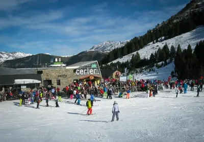 Clientes alojados en Up Benasque El Grito de Tarzan