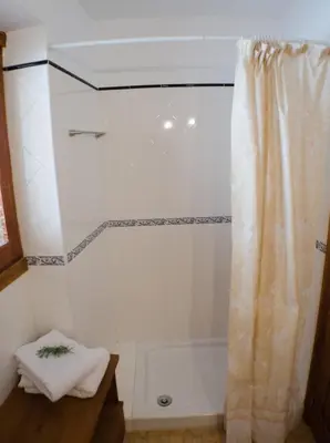 Un baño de Casa El Cuatro