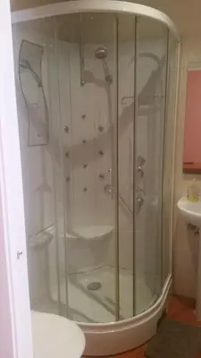 Un baño de Pension Plaza