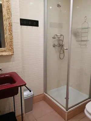 Un baño de 18 Torres El Pilar