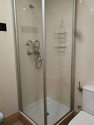 Un baño de 18 Torres El Pilar