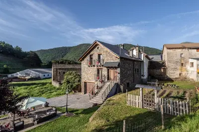 Paisaje cerca of this country house