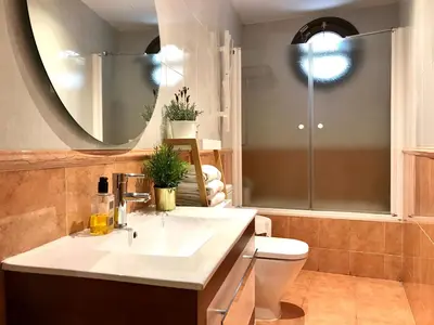 Un baño de Pasaje al Pilar