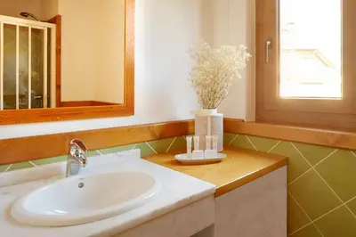 Un baño de Ribaeta by FeelFree Rentals