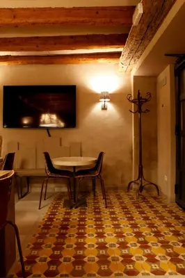 Una televisión o centro de entretenimiento en Cal Miqueló 1778