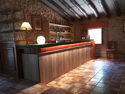 El salón o zona de bar de Complejo Molí de L'Hereu