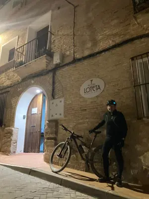 Montar en bicicleta en Loteta Experience o alrededores
