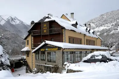 Hotel & Restaurante Peña en invierno