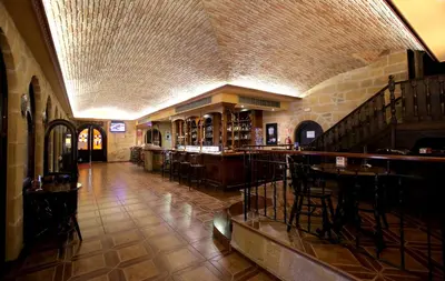 Un restaurante o sitio para comer en Hotel Castillo Bonavía