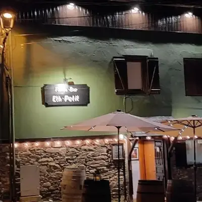 Fonda Eth Petit - Sólo adultos
